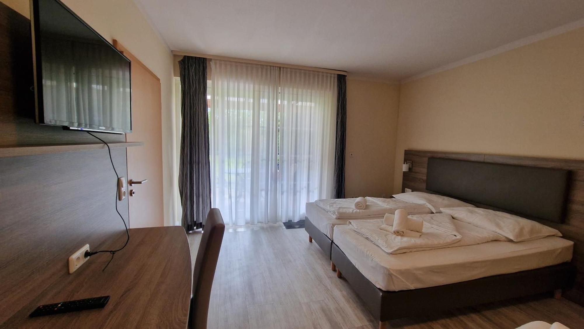 Hotel Tini Bad Fallingbostel Exterior photo